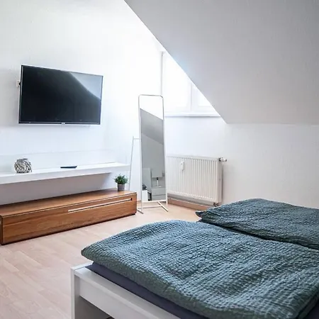 아파트 Gemuetliche Ferienwohnung Im Zentrum Von Plauen *