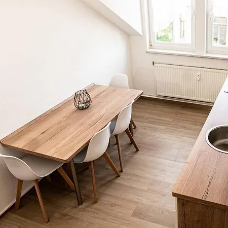 아파트 Gemuetliche Ferienwohnung Im Zentrum Von Plauen *